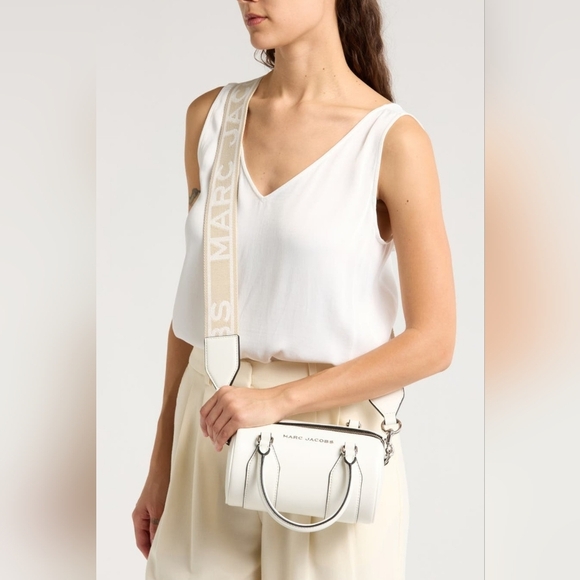 NWT. Marc Jacobs White Barrel Bag. - Picture 8 of 11